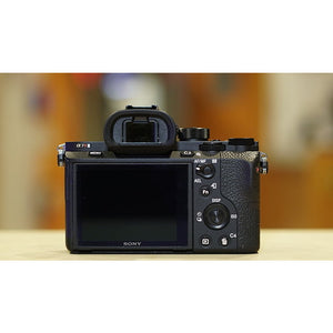 Rent Sony A7R2